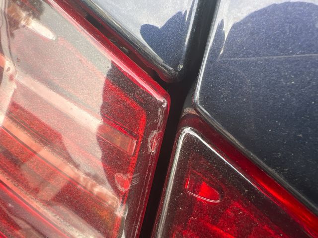 bontott PEUGEOT 607 Bal Hátsó Lámpa