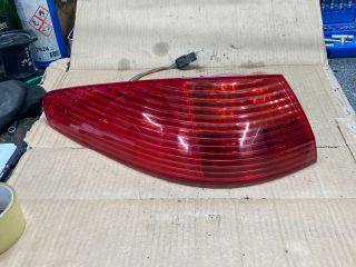bontott PEUGEOT 607 Bal Külső Hátsó Lámpa
