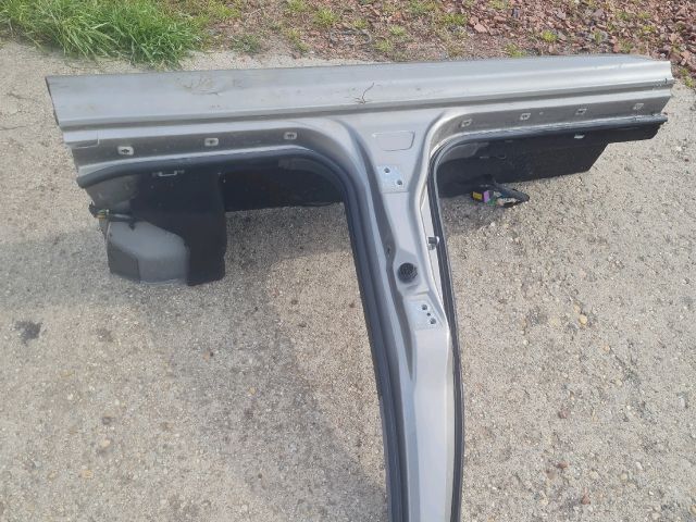 bontott PEUGEOT 607 Bal Küszöb