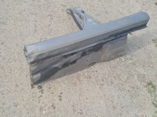 bontott PEUGEOT 607 Bal Küszöb