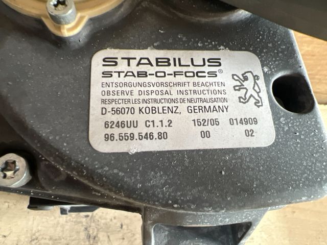 bontott PEUGEOT 607 Csomagtérajtó Motor