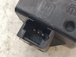 bontott PEUGEOT 607 Csomagtérajtó Zárszerkezet