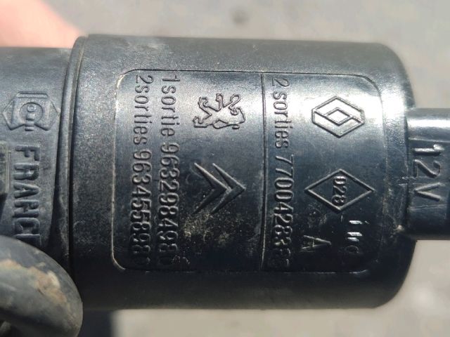 bontott PEUGEOT 607 Első Ablakmosó Szivattyú