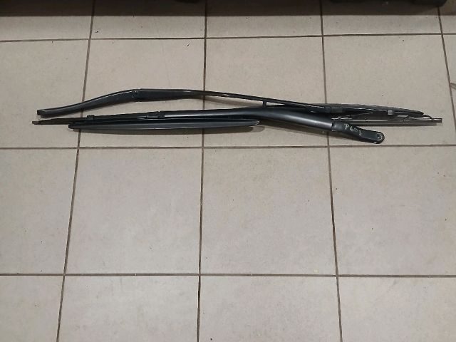 bontott PEUGEOT 607 Első Ablaktörlő Kar