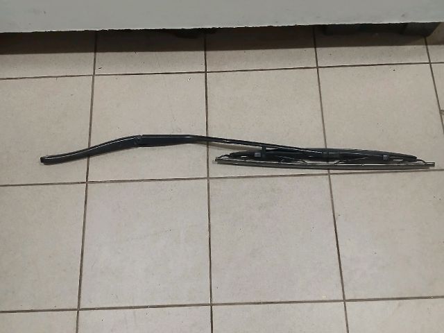 bontott PEUGEOT 607 Első Ablaktörlő Kar