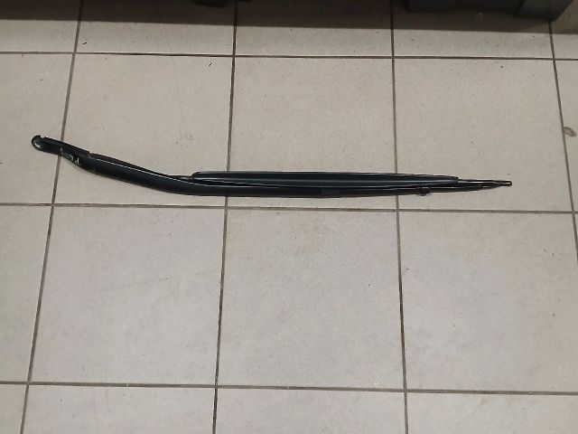 bontott PEUGEOT 607 Első Ablaktörlő Kar
