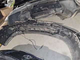 bontott PEUGEOT 607 Első Lökhárító (Részeivel)