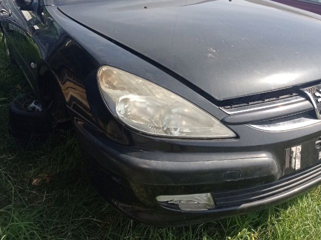 bontott PEUGEOT 607 Első Lökhárító (Üresen)