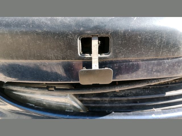 bontott PEUGEOT 607 Első Vonószem Burkolat