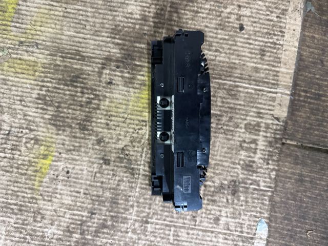 bontott PEUGEOT 607 Fűtéskapcsoló (digit klímás)