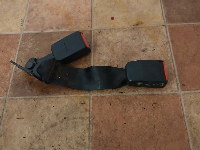 bontott PEUGEOT 607 Hátsó középső Biztonsági Öv Csat