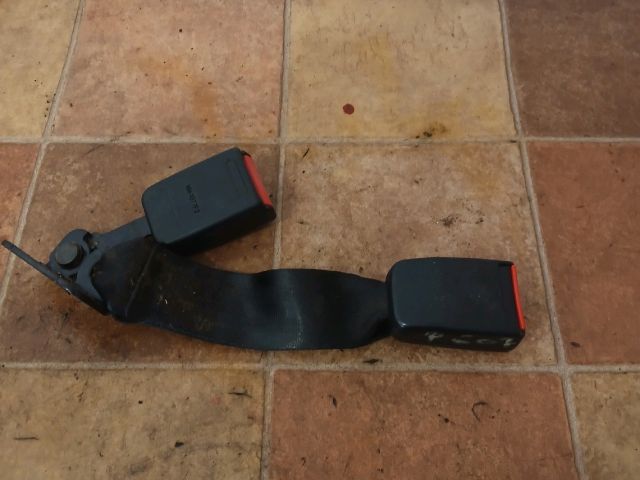 bontott PEUGEOT 607 Hátsó középső Biztonsági Öv Csat