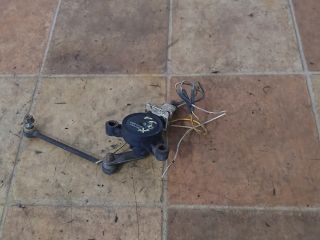 bontott PEUGEOT 607 Hátsó Xenon Szintszabályzó Jeladó