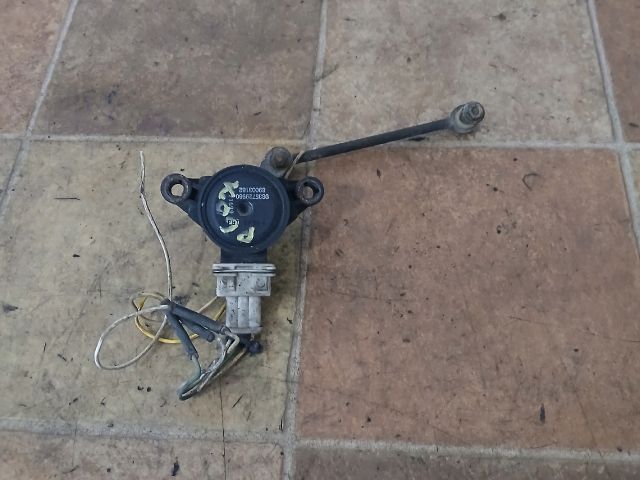 bontott PEUGEOT 607 Hátsó Xenon Szintszabályzó Jeladó