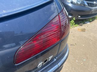 bontott PEUGEOT 607 Jobb Belső Hátsó Lámpa