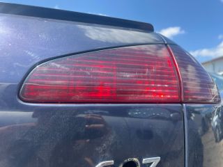 bontott PEUGEOT 607 Jobb Belső Hátsó Lámpa