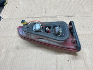 bontott PEUGEOT 607 Jobb Belső Hátsó Lámpa