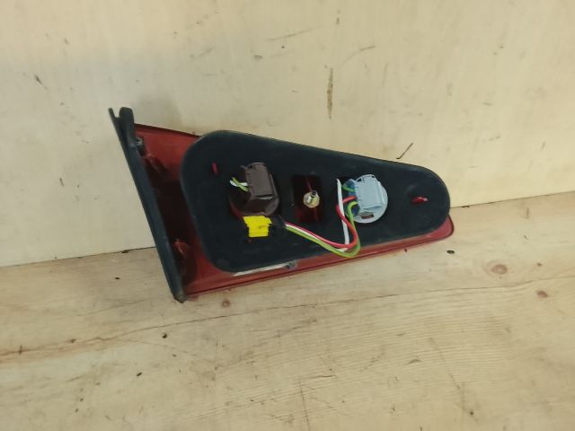 bontott PEUGEOT 607 Jobb Belső Hátsó Lámpa