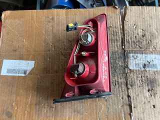 bontott PEUGEOT 607 Jobb Belső Hátsó Lámpa