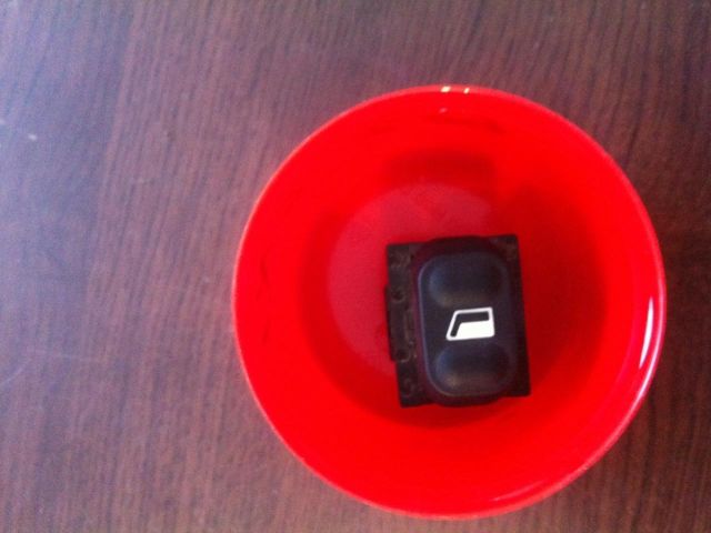 bontott PEUGEOT 607 Jobb első Ablakemelő Kapcsoló