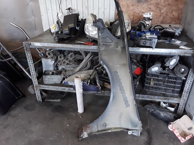 bontott PEUGEOT 607 Jobb első Sárvédő