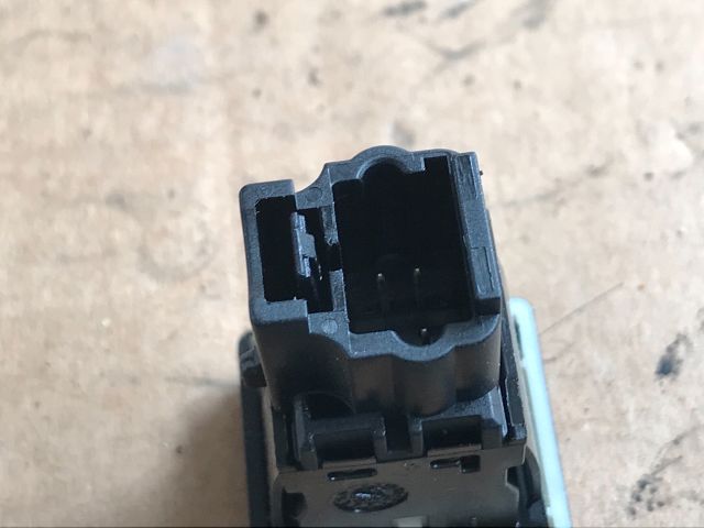 bontott PEUGEOT 607 Jobb első Ülésfűtés Kapcsoló