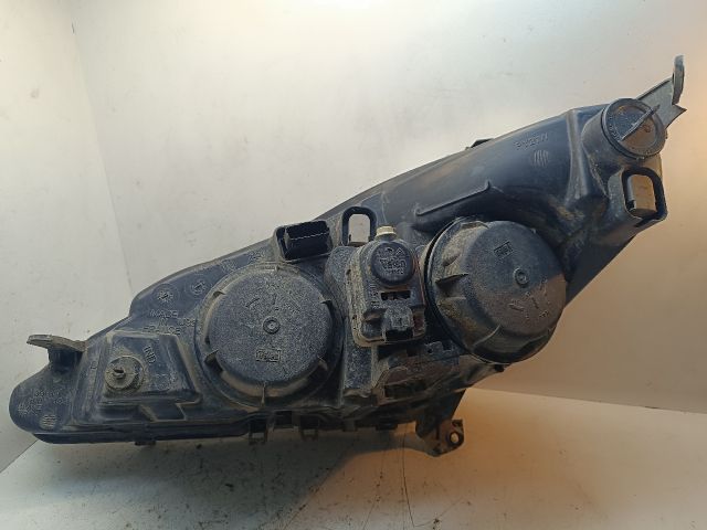 bontott PEUGEOT 607 Jobb Fényszóró