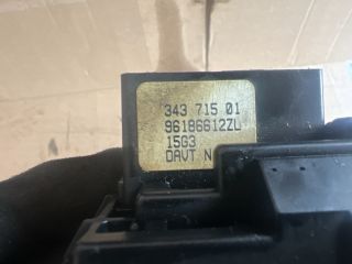 bontott PEUGEOT 607 Jobb Kormánykapcsoló Ablaktörlő