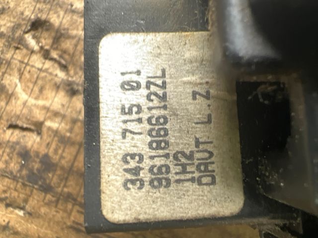 bontott PEUGEOT 607 Jobb Kormánykapcsoló Ablaktörlő