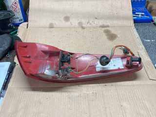 bontott PEUGEOT 607 Jobb Külső Hátsó Lámpa