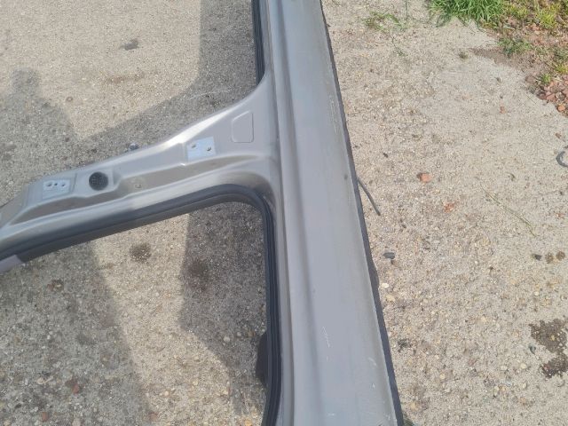 bontott PEUGEOT 607 Jobb Küszöb