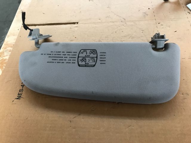 bontott PEUGEOT 607 Jobb Napellenző