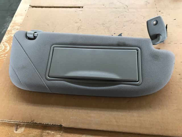 bontott PEUGEOT 607 Jobb Napellenző