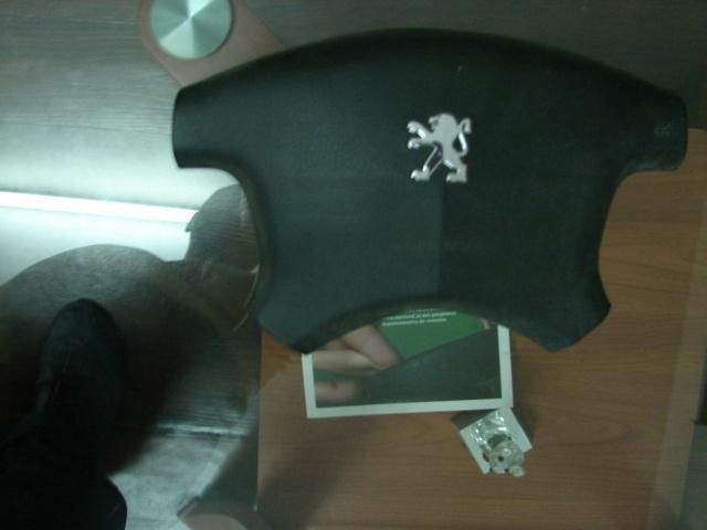 bontott PEUGEOT 607 Kormánylégzsák