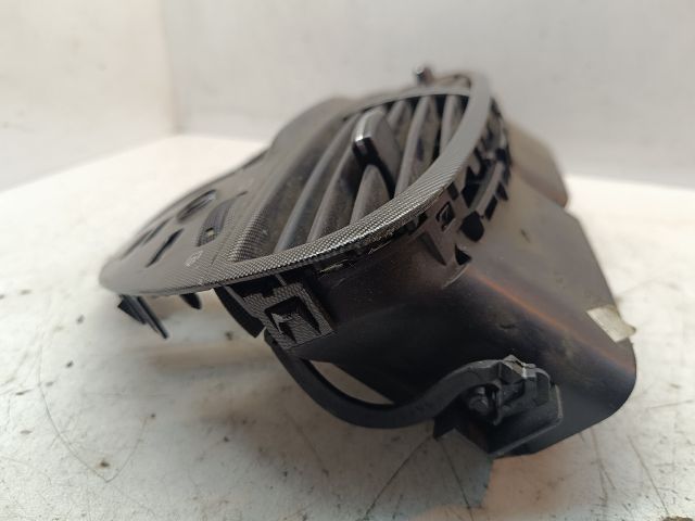 bontott PEUGEOT 607 Középső Szellőző