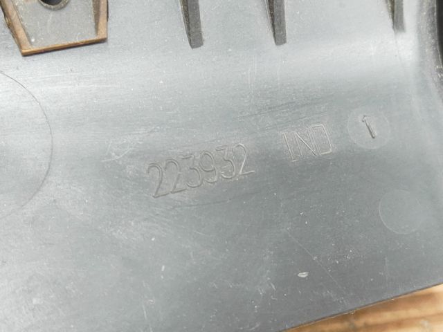 bontott PEUGEOT 607 Középső Szellőző