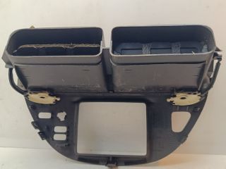 bontott PEUGEOT 607 Középső Szellőző