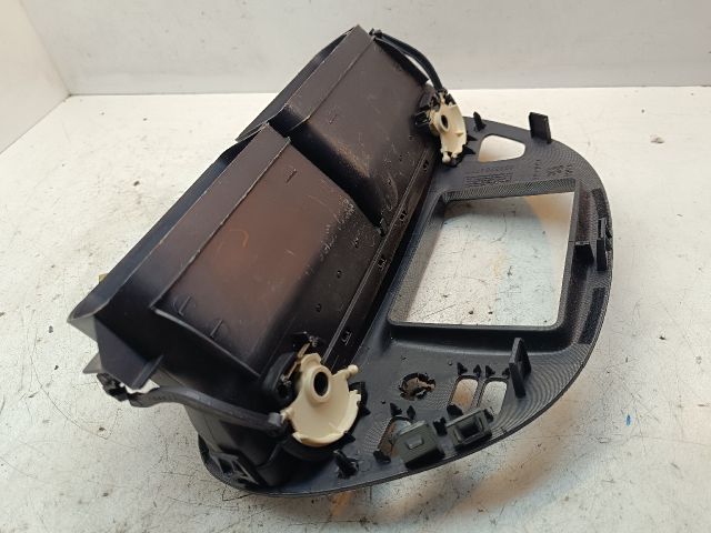 bontott PEUGEOT 607 Középső Szellőző