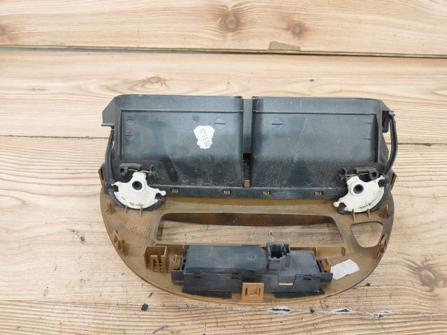 bontott PEUGEOT 607 Középső Szellőző