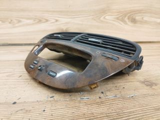 bontott PEUGEOT 607 Középső Szellőző