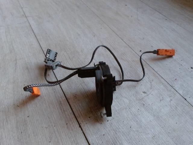 bontott PEUGEOT 607 Légzsák Átvezető Szalagkábel