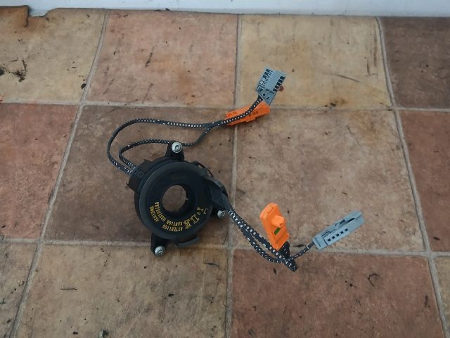 bontott PEUGEOT 607 Légzsák Átvezető Szalagkábel