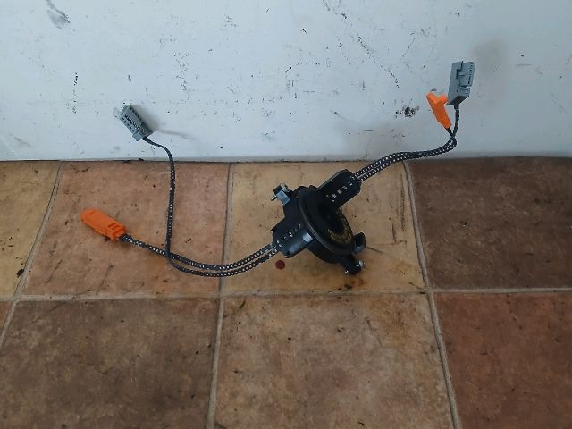 bontott PEUGEOT 607 Légzsák Átvezető Szalagkábel