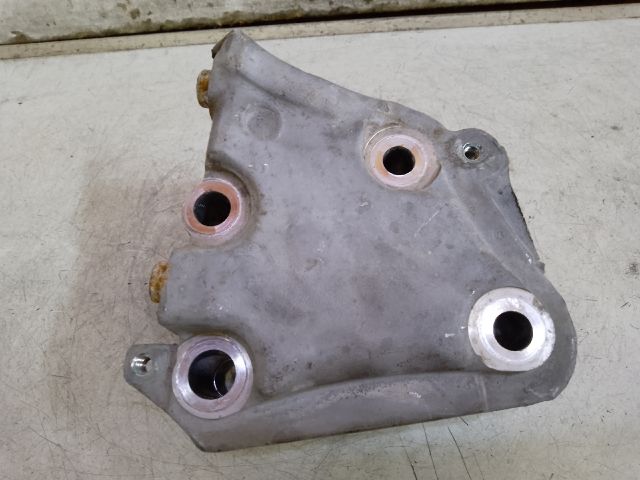 bontott PEUGEOT 607 Motor Tartó Bak (Fém)