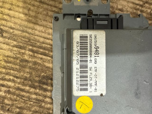 bontott PEUGEOT 607 Navigációs Fejegység