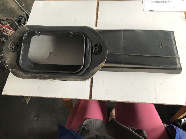 bontott PEUGEOT 607 Pollenszűrő Ház