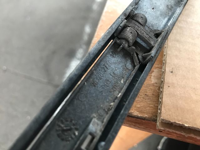 bontott PEUGEOT 607 Tető Díszléc