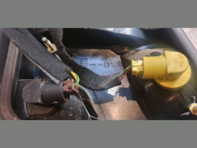 bontott PEUGEOT 806 Jobb Belső Hátsó Lámpa