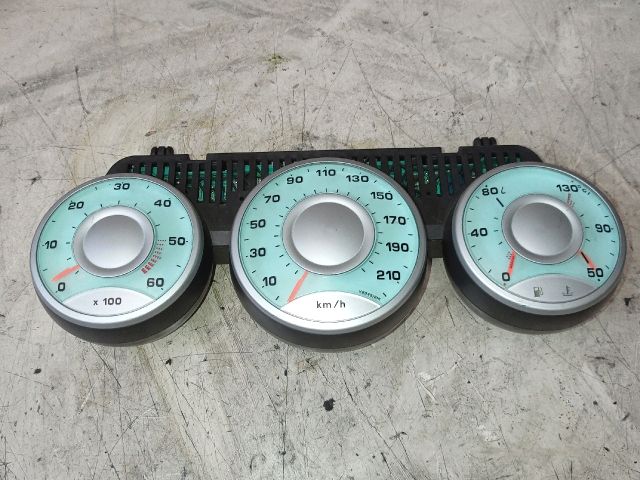 bontott PEUGEOT 807 Kilométeróra