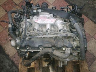 bontott PEUGEOT 807 Motor (Fűzött blokk hengerfejjel)